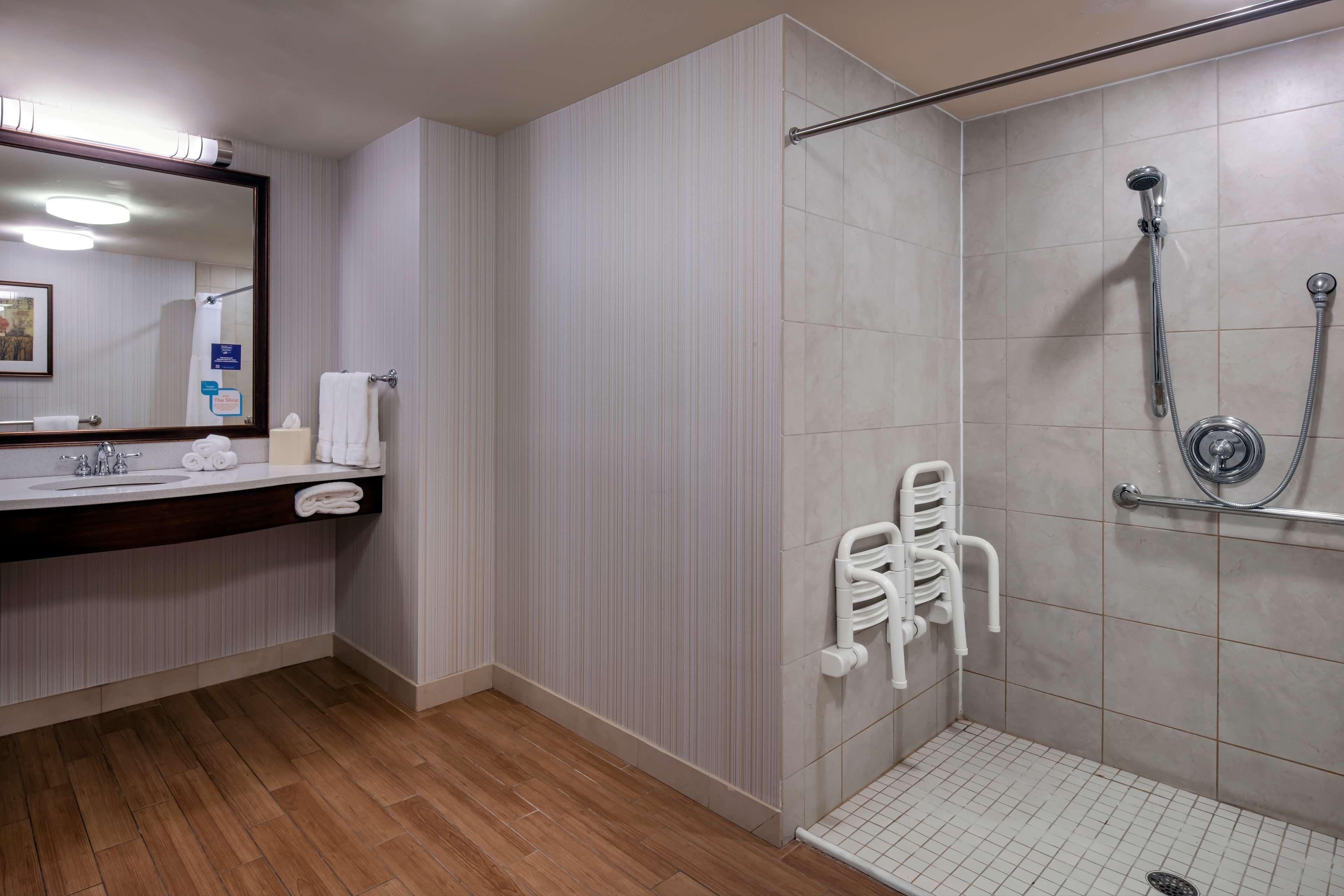 Hilton Garden Inn Devens Common Dış mekan fotoğraf